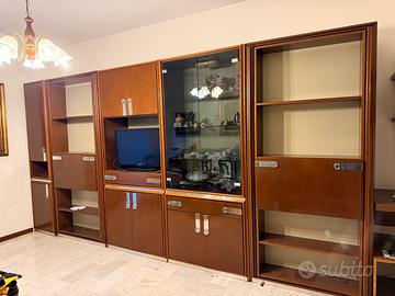 soggiorno con letti a scomparsa