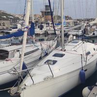 Barca a vela Beneteau Oceanis 281