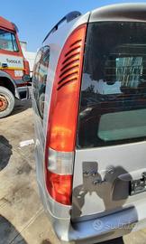 MERCEDES-BENZ VANEO 2002 - FARO POSTERIORE SINISTR