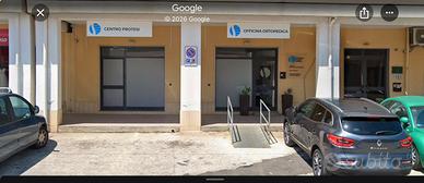 Locale commerciale entrata di Floridia