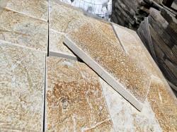 PIETRA ALBANESE SQUADRATA  GIALLO o GRIGIO