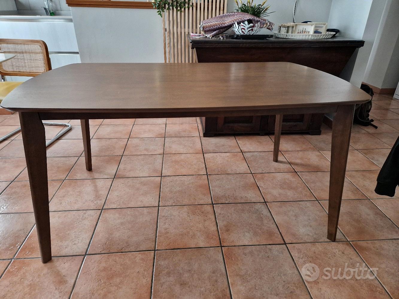 Tavolo in legno - Arredamento e Casalinghi In vendita a Milano