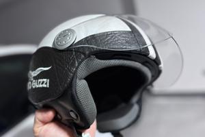 Casco in pelle moto guzzi