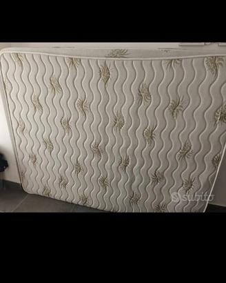 Letto matrimoniale king size