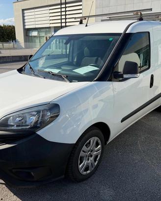 FIAT DOBLO'1.6 MJT 105 CV PC-TN LONGE NAVI+TELE