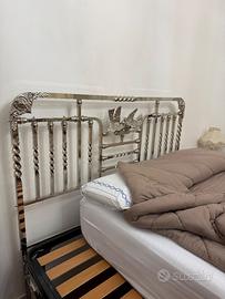 Letto in ottone argentato periodo liberty italiano