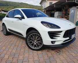 Porsche Macan 2.0 PDK