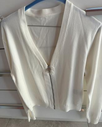 Cardigan bianco.