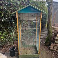 voliera usata per uccelli