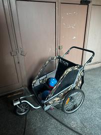 Carrozza, due posti, bambini