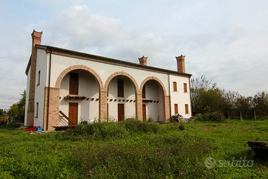 Vallonga - intera bifamiliare