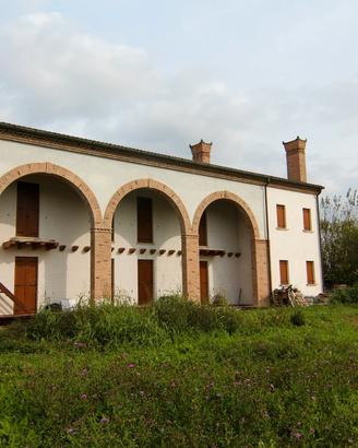 Vallonga - intera bifamiliare