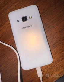 Samsung Galaxy J1 (2016)