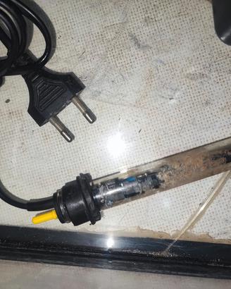 Termoriscaldatore Acquario con vetro danneggiato