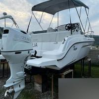 Ranieri International Next 22 SH + Suzuki 200 hp