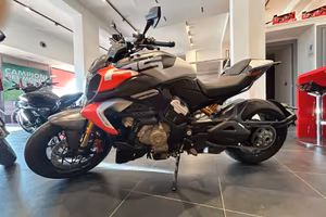 DUCATI DIAVEL V4RS