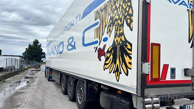 Semirimorchio frigo Schmitz cargobull