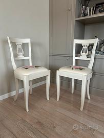 Coppia di sedie in moce massello patinate