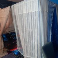 letto a baldacchino 