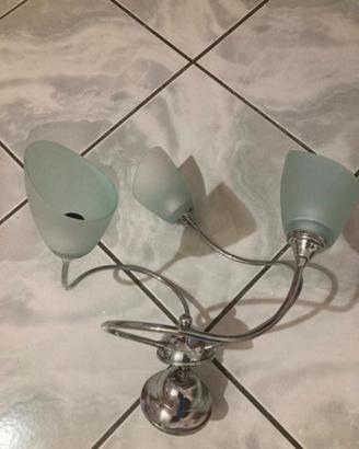 Lampadario a tre luci