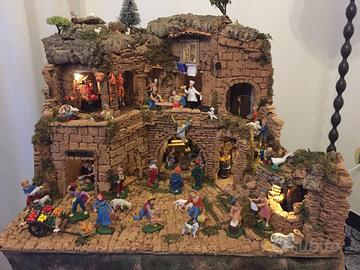 Presepe + albero escluso pastori