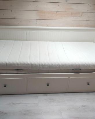 Letto divano Ikea + 2 materassi