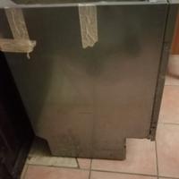 Lavastoviglie  ad incasso