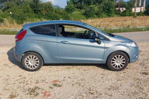 FORD FIESTA 1.4 TDCI 68 HP MOTORE NUOVO