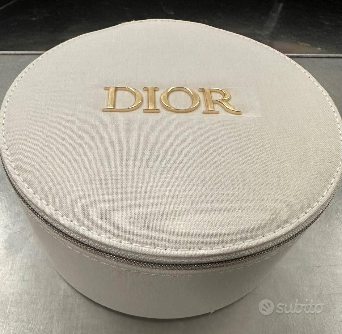 Pochette hot sale trucchi dior