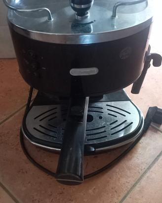 MACHINA CAFFE  DELONGHI NERA