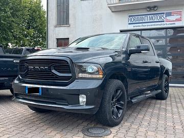 DODGE RAM 1500 SPORT RT CREW CAB 4x4 5.7L V8