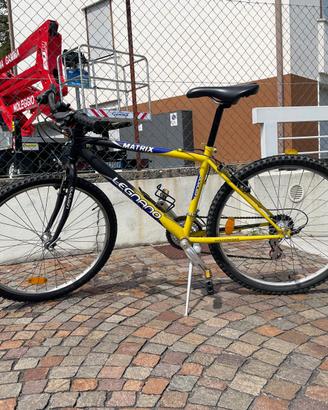 Bicicletta Mountain bike  24”