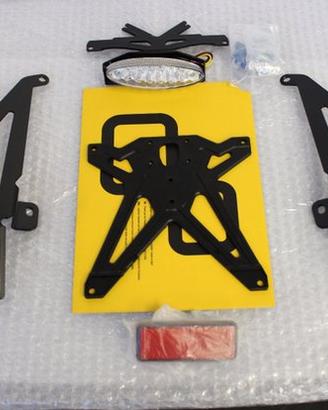 Portatarga regolabile CBR600RR (07-13)
