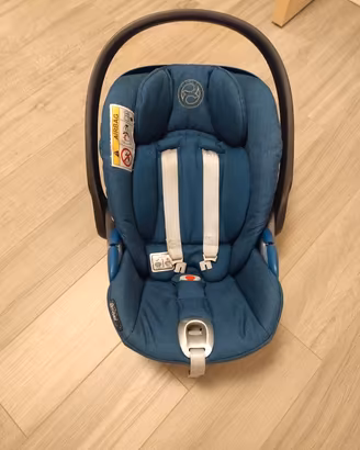 Ovetto Cybex con base isofix girevole