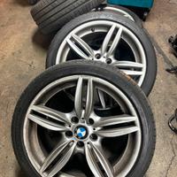 Gomme e cerchi estive bmw differenziati