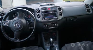 Autoradio per VW Tiguan con caricatore 5 CD