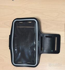 Fascia braccio sportiva AUKEY per Smartphone Nero