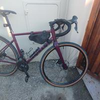 triban 520 grvl m gravel shimano 105 ruote strada