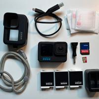 GoPro Hero 11 + accessori