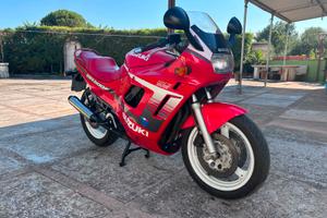 Suzuki GSX 600 f