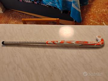 mazza da hockey su prato 