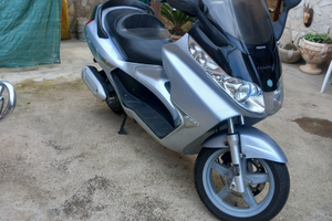 Piaggio x8 200cc