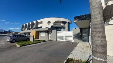 Appartamento di 155 m² con 5 locali e box auto dop