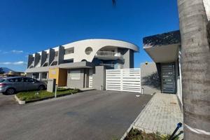 Appartamento di 155 m² con 5 locali e box auto dop