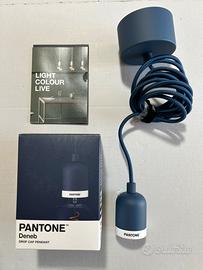 Lampada a sospensione Pantone Blu