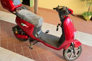 Ufo scooter eletrrico