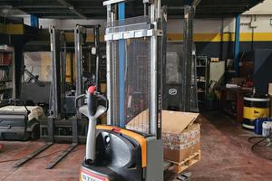 Stoccatore Elettrico marca STILL modello EXV 12