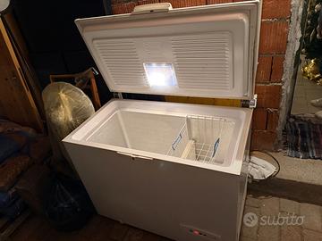 Congelatore Whirlpool 230 dmc