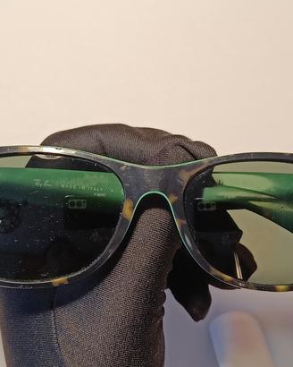 Occhiali da sole Ray-Ban RB2132 New Wayfarer