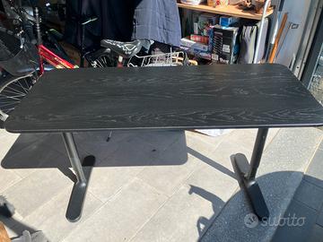 Scrivania cm 140x60